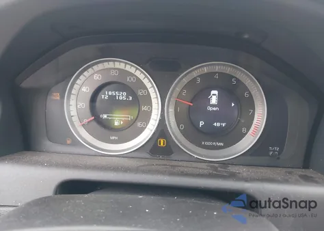 2012 Volvo Xc60 T6 R-Design Platinum z USA, uszkodzony, nr VIN YV4902DZ7C2241796